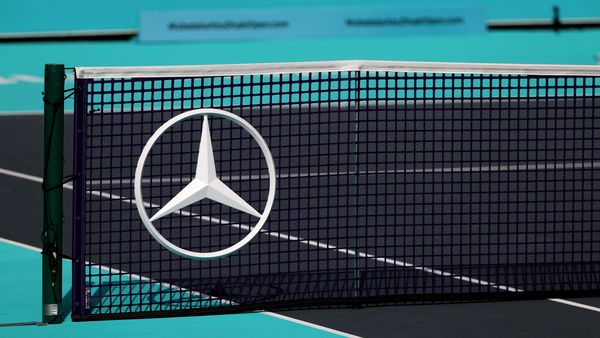 Mercedes logo